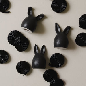 Keramik Hasen 3-teilig schwarz ...ab März 2024